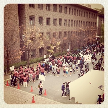 �啶���}���\��